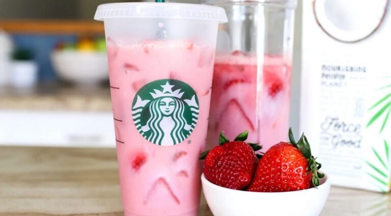 Starbucks Meluncurkan Varian Minuman Racikan Stroberi Terbaru