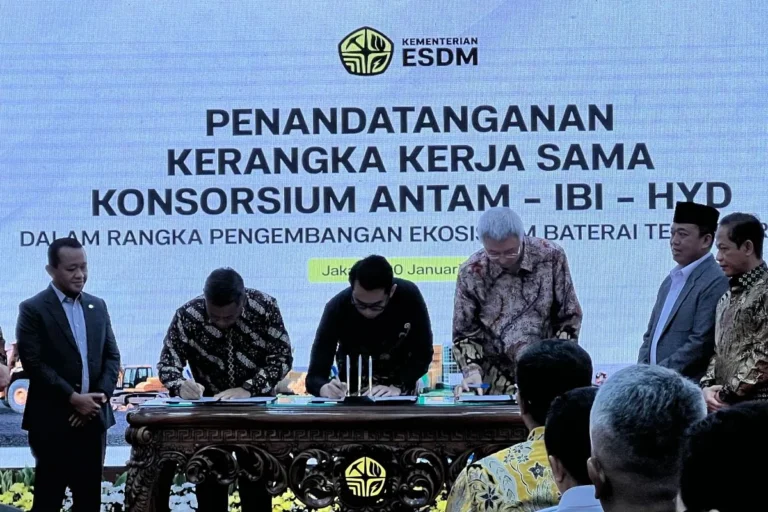 Investasi USD 6 M, Konsorsium Antam-IBC-Huayou Bangun Ekosistem Baterai EV Indonesia